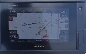 Navigation vers Ijmuiden avec 4 beaufort. On avance bien ...